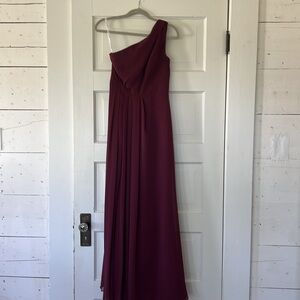 David’s Bridal Long one-shoulder crinkle chiffon bridesmaid dress wine size 2